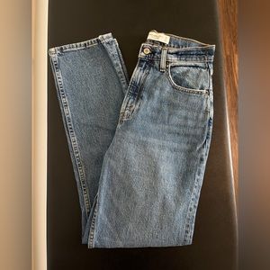 Abercrombie Curve Love Ultra High Rise Straight Jeans